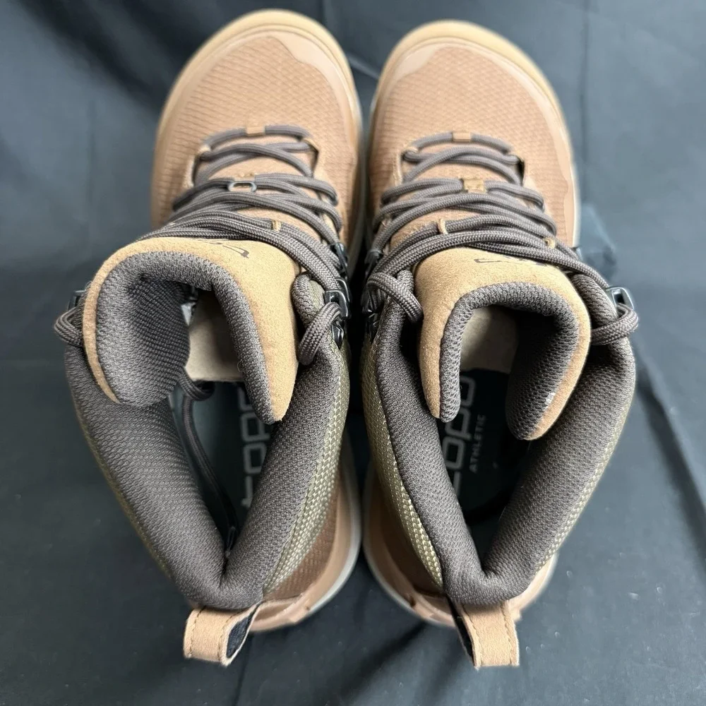Topo Trailventure 2 Waterproof Hiking Boots Men's Size 9 Brown Vibram Sole